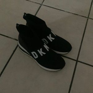 DKNY Platforms